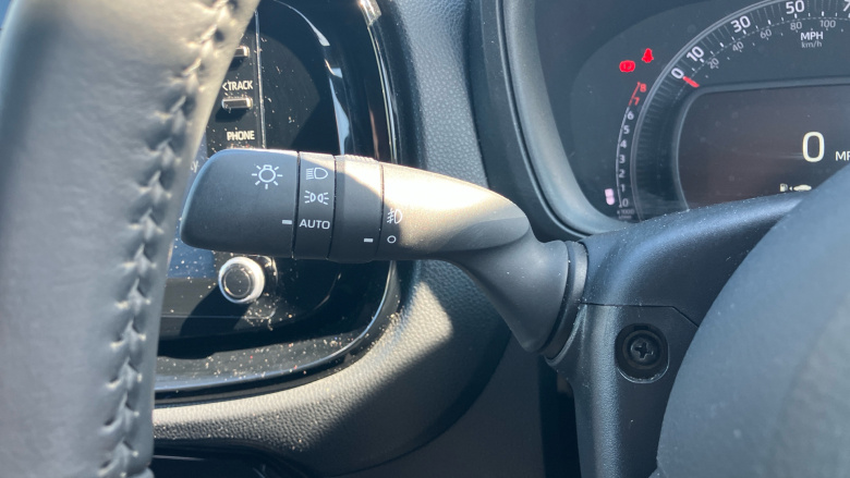 Toyota Aygo X 1.0 VVT-i Edge 5dr Petrol Hatchback